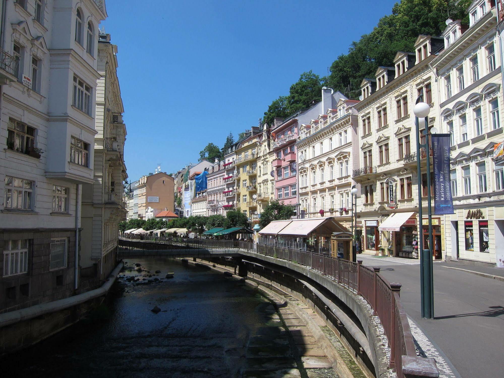 Madonna Apartments Karlovy Vary Ngoại thất bức ảnh