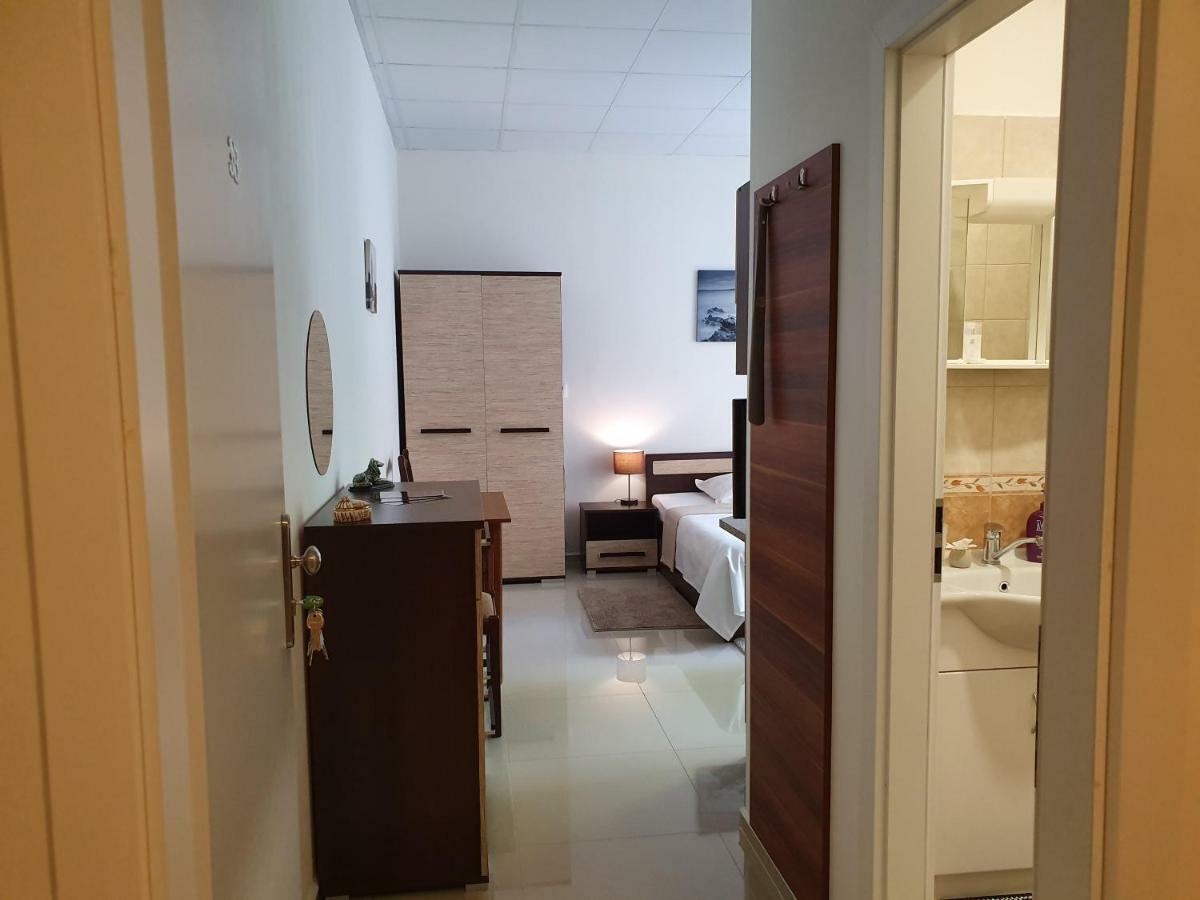 Madonna Apartments Karlovy Vary Ngoại thất bức ảnh