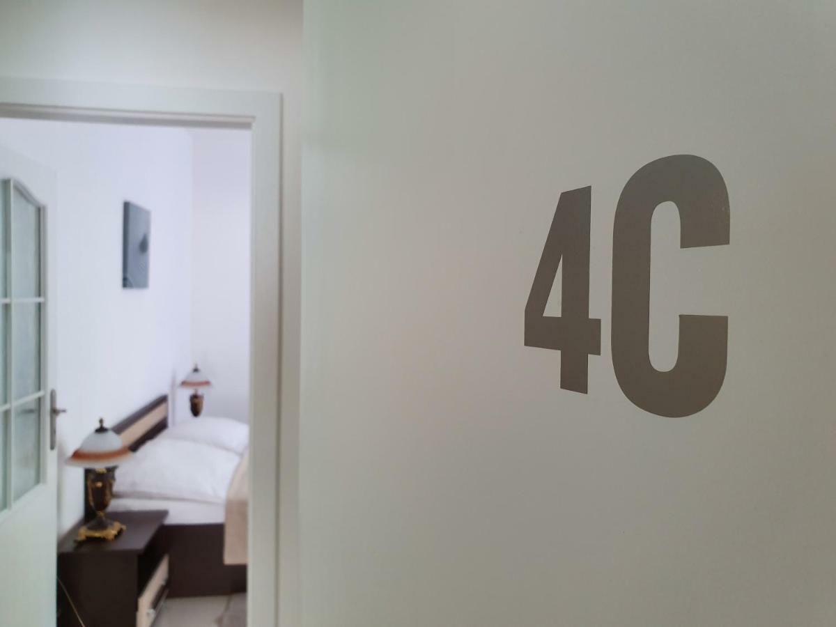 Madonna Apartments Karlovy Vary Ngoại thất bức ảnh