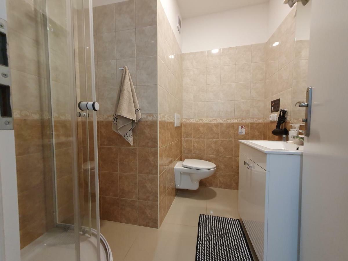 Madonna Apartments Karlovy Vary Ngoại thất bức ảnh